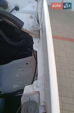 Грузовой фургон Mercedes-Benz Sprinter 2013 в 
