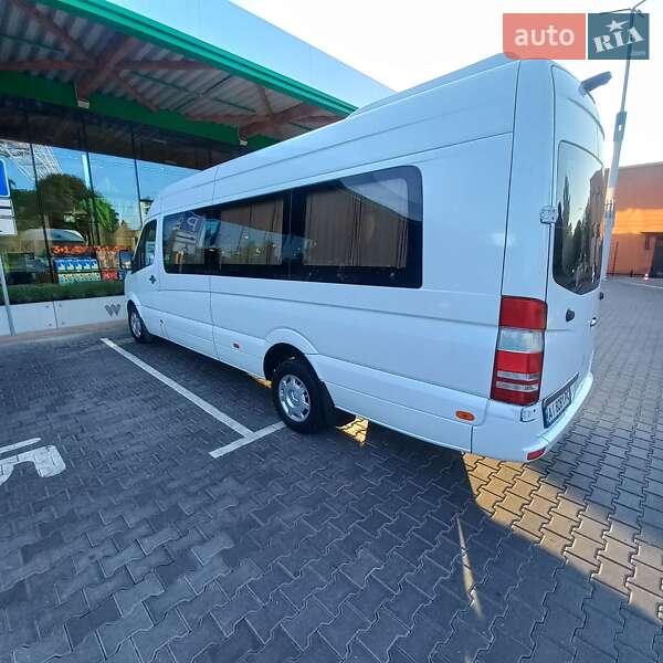 Пригородный автобус Mercedes-Benz Sprinter 2010 в Киеве