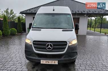 Вантажний фургон Mercedes-Benz Sprinter 2022 в 