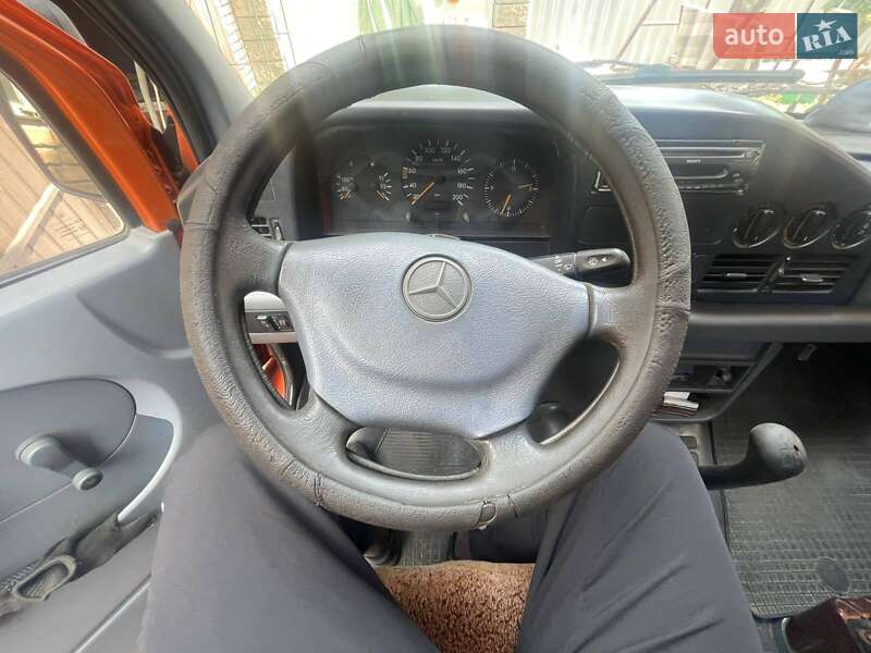 Платформа Mercedes-Benz Sprinter 1998 в Киверцах