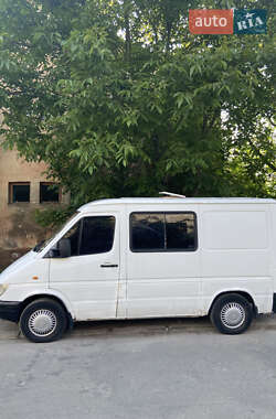 Микроавтобус Mercedes-Benz Sprinter 2000 в 