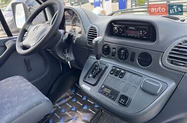 Грузовой фургон Mercedes-Benz Sprinter 2006 в 