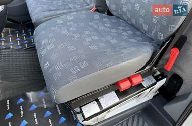 Грузовой фургон Mercedes-Benz Sprinter 2006 в 
