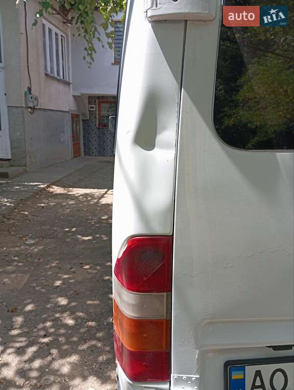 Микроавтобус Mercedes-Benz Sprinter 2000 в Хусте