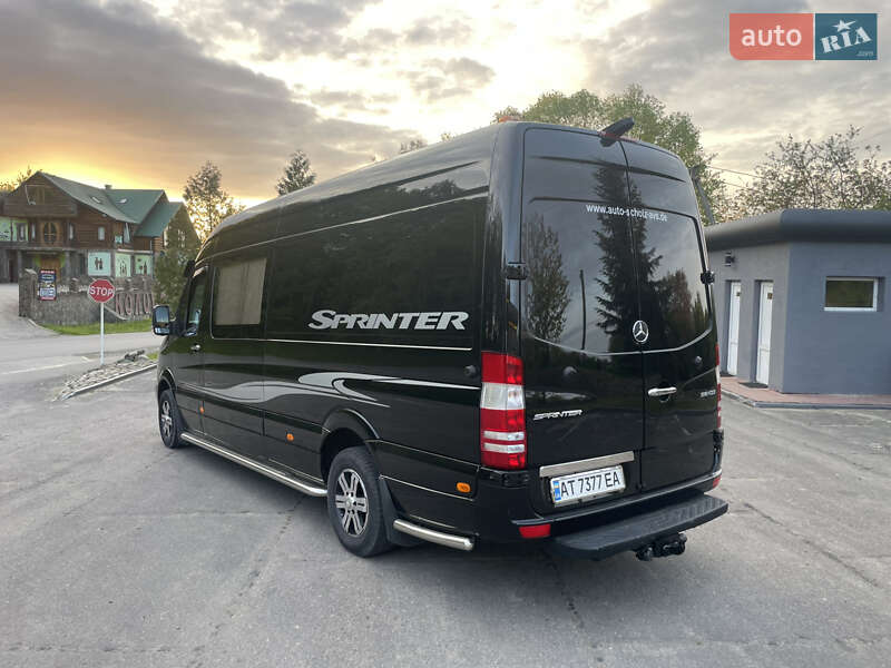 Вантажопасажирський фургон Mercedes-Benz Sprinter 2017 в Коломиї
