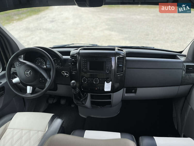 Вантажопасажирський фургон Mercedes-Benz Sprinter 2017 в Коломиї