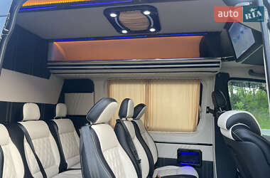 Грузопассажирский фургон Mercedes-Benz Sprinter 2017 в 