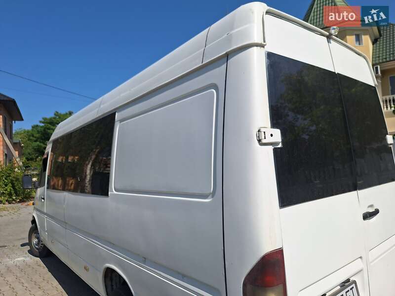 Мікроавтобус Mercedes-Benz Sprinter 2000 в Чернівцях