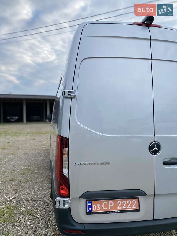 Грузовой фургон Mercedes-Benz Sprinter 2023 в Хусте