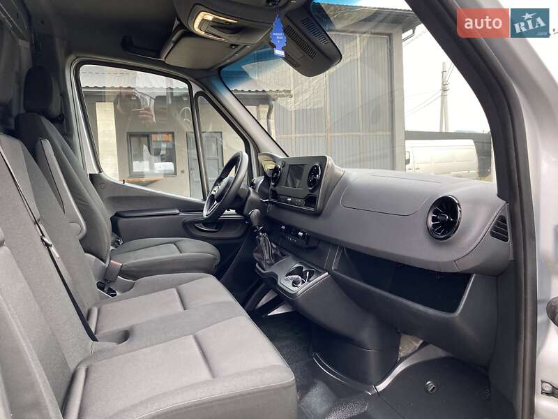 Грузовой фургон Mercedes-Benz Sprinter 2023 в Хусте
