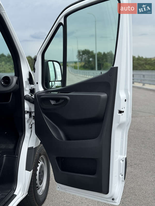 Грузовой фургон Mercedes-Benz Sprinter 2022 в Ровно