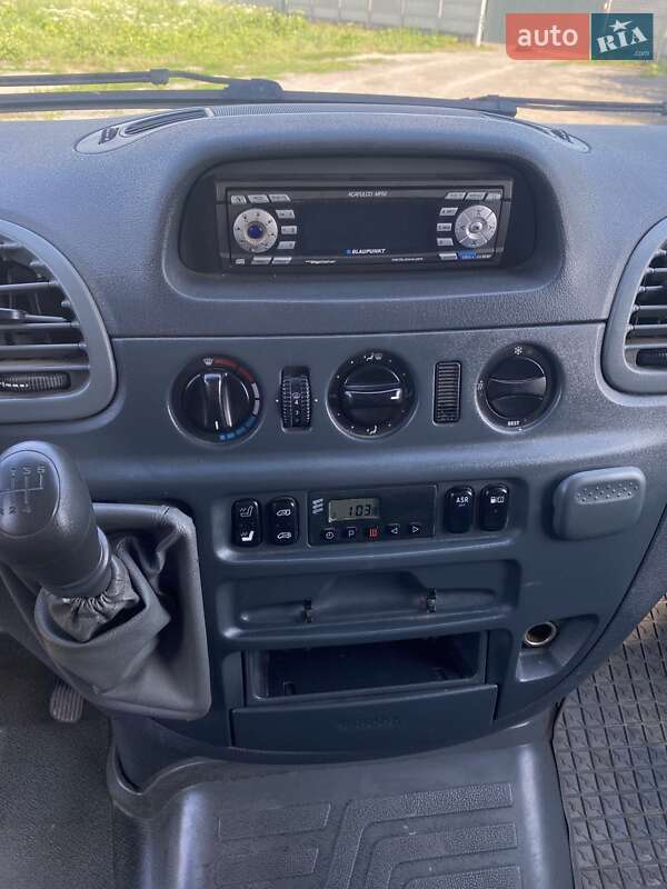 Грузовой фургон Mercedes-Benz Sprinter 2004 в Ровно