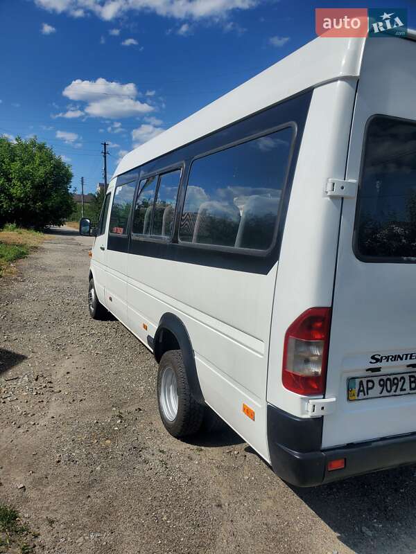 Mercedes-Benz Sprinter 2002