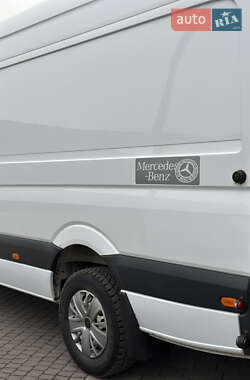 Грузовой фургон Mercedes-Benz Sprinter 2017 в 