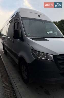 Грузопассажирский фургон Mercedes-Benz Sprinter 2019 в 