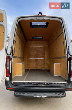 Грузопассажирский фургон Mercedes-Benz Sprinter 2018 в 