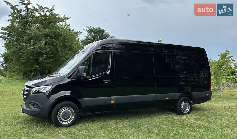 Грузопассажирский фургон Mercedes-Benz Sprinter 2020 в Кадубовцах