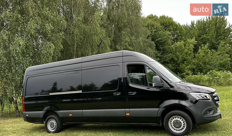 Грузопассажирский фургон Mercedes-Benz Sprinter 2020 в Кадубовцах