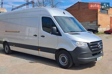 Грузовой фургон Mercedes-Benz Sprinter 2020 в 