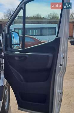 Грузовой фургон Mercedes-Benz Sprinter 2020 в 