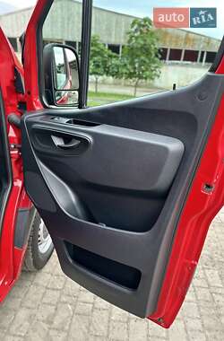 Грузовой фургон Mercedes-Benz Sprinter 2020 в 