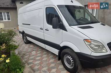 Грузовой фургон Mercedes-Benz Sprinter 2012 в Малинцах