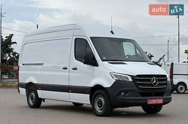 Грузовой фургон Mercedes-Benz Sprinter 2021 в 