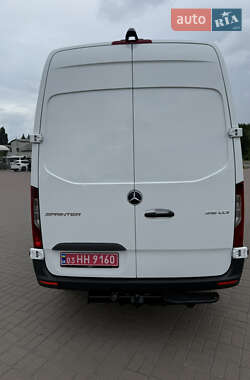 Грузовой фургон Mercedes-Benz Sprinter 2021 в 