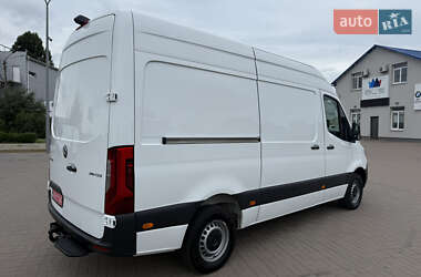 Грузовой фургон Mercedes-Benz Sprinter 2021 в 
