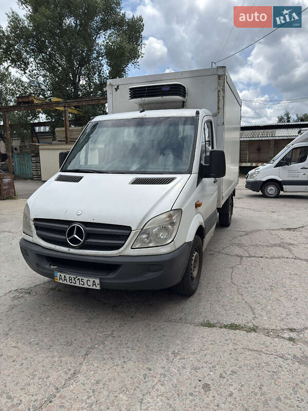 Mercedes-Benz Sprinter 2011