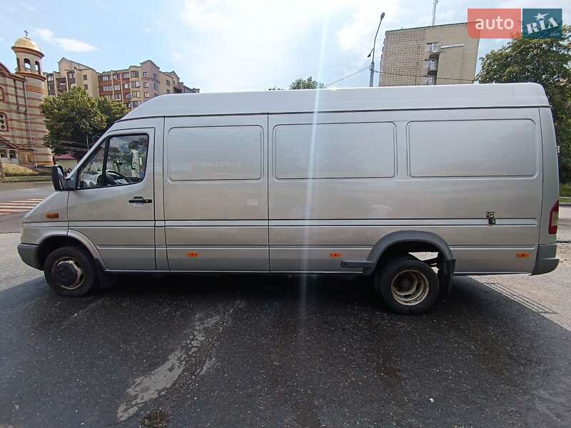 Вантажний фургон Mercedes-Benz Sprinter 2005 в Підволочиську