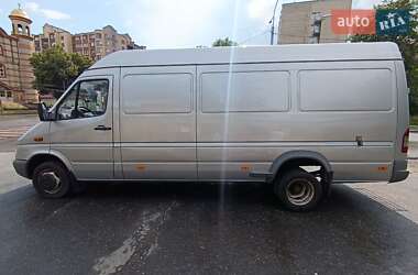 Грузовой фургон Mercedes-Benz Sprinter 2005 в 