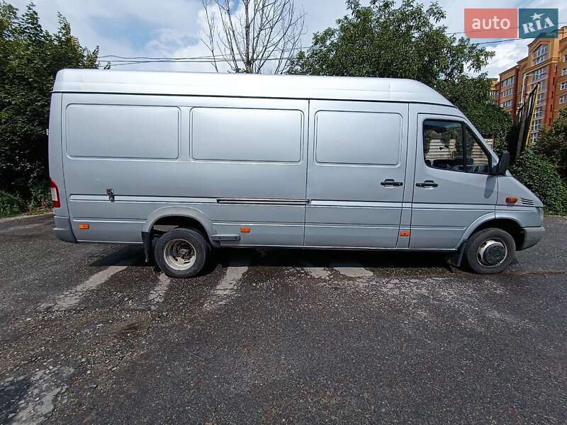 Вантажний фургон Mercedes-Benz Sprinter 2005 в Підволочиську