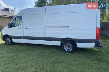 Грузовой фургон Mercedes-Benz Sprinter 2022 в 