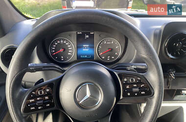 Грузовой фургон Mercedes-Benz Sprinter 2022 в 