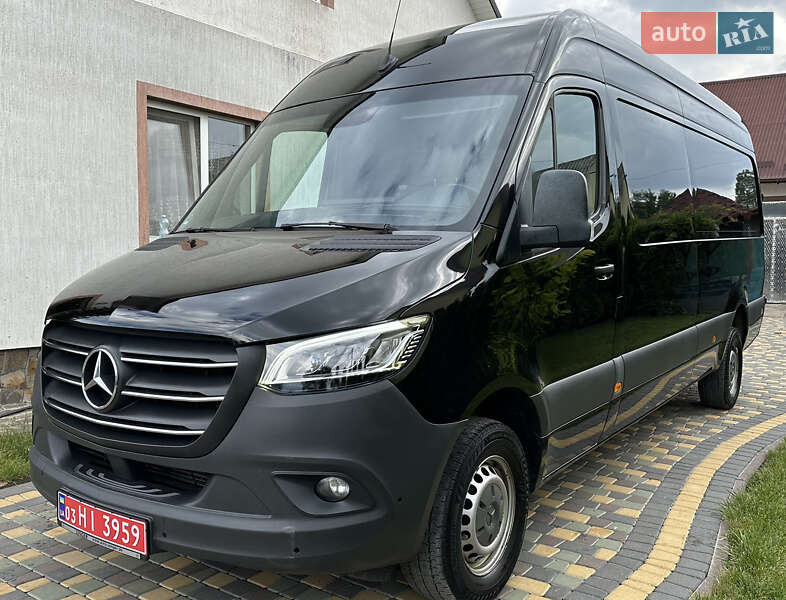 Грузопассажирский фургон Mercedes-Benz Sprinter 2020 в Кадубовцах