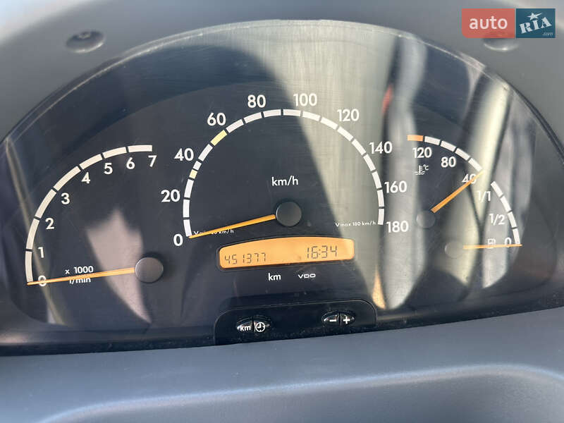 Грузовой фургон Mercedes-Benz Sprinter 2003 в Днепре
