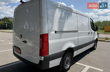Грузовой фургон Mercedes-Benz Sprinter 2020 в 