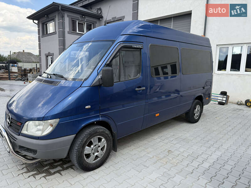 Микроавтобус Mercedes-Benz Sprinter 2005 в Хотине