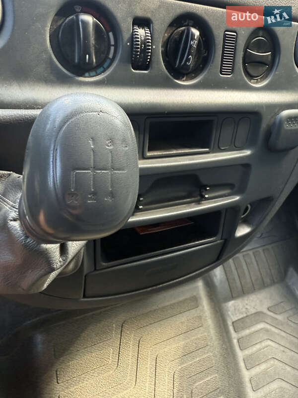 Микроавтобус Mercedes-Benz Sprinter 2005 в Хотине