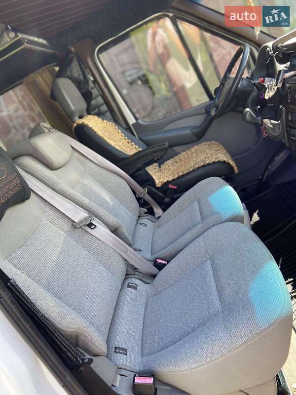 Микроавтобус Mercedes-Benz Sprinter 2005 в Калуше