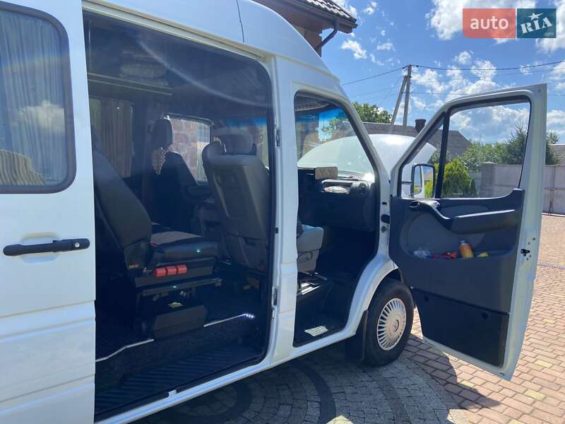 Микроавтобус Mercedes-Benz Sprinter 2005 в Калуше