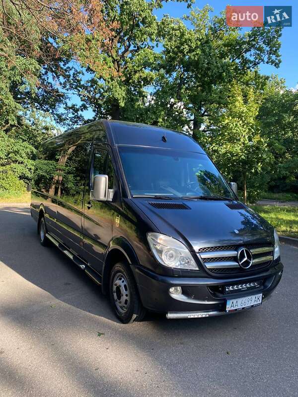Mercedes-Benz Sprinter 2011