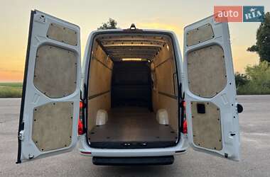 Грузовой фургон Mercedes-Benz Sprinter 2020 в 