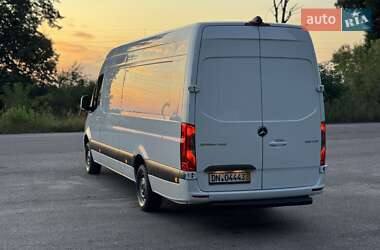 Грузовой фургон Mercedes-Benz Sprinter 2020 в 