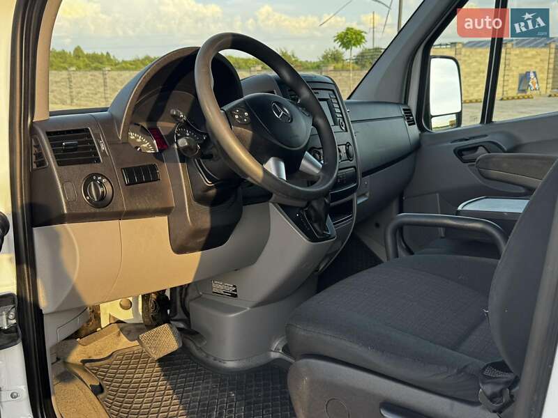 Вантажний фургон Mercedes-Benz Sprinter 2019 в Рівному