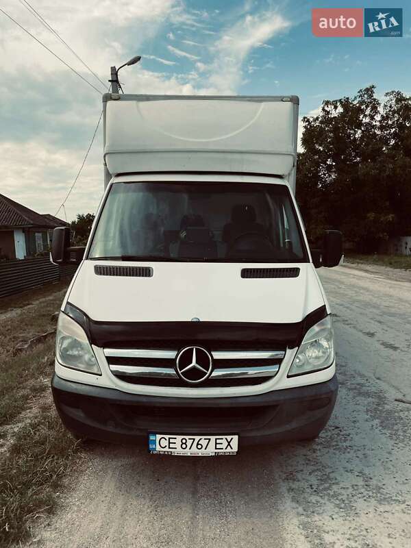 Грузовой фургон Mercedes-Benz Sprinter 2010 в 