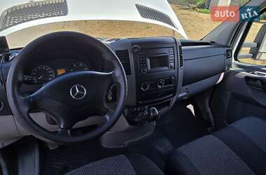 Грузовой фургон Mercedes-Benz Sprinter 2013 в 