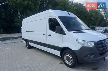 Грузовой фургон Mercedes-Benz Sprinter 2021 в 