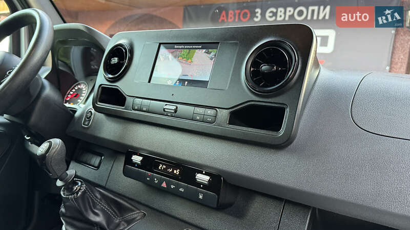 Грузовой фургон Mercedes-Benz Sprinter 2022 в Сваляве фото 86 Грузовой фургон Mercedes-Benz Sprinter 2022 в Сваляве
